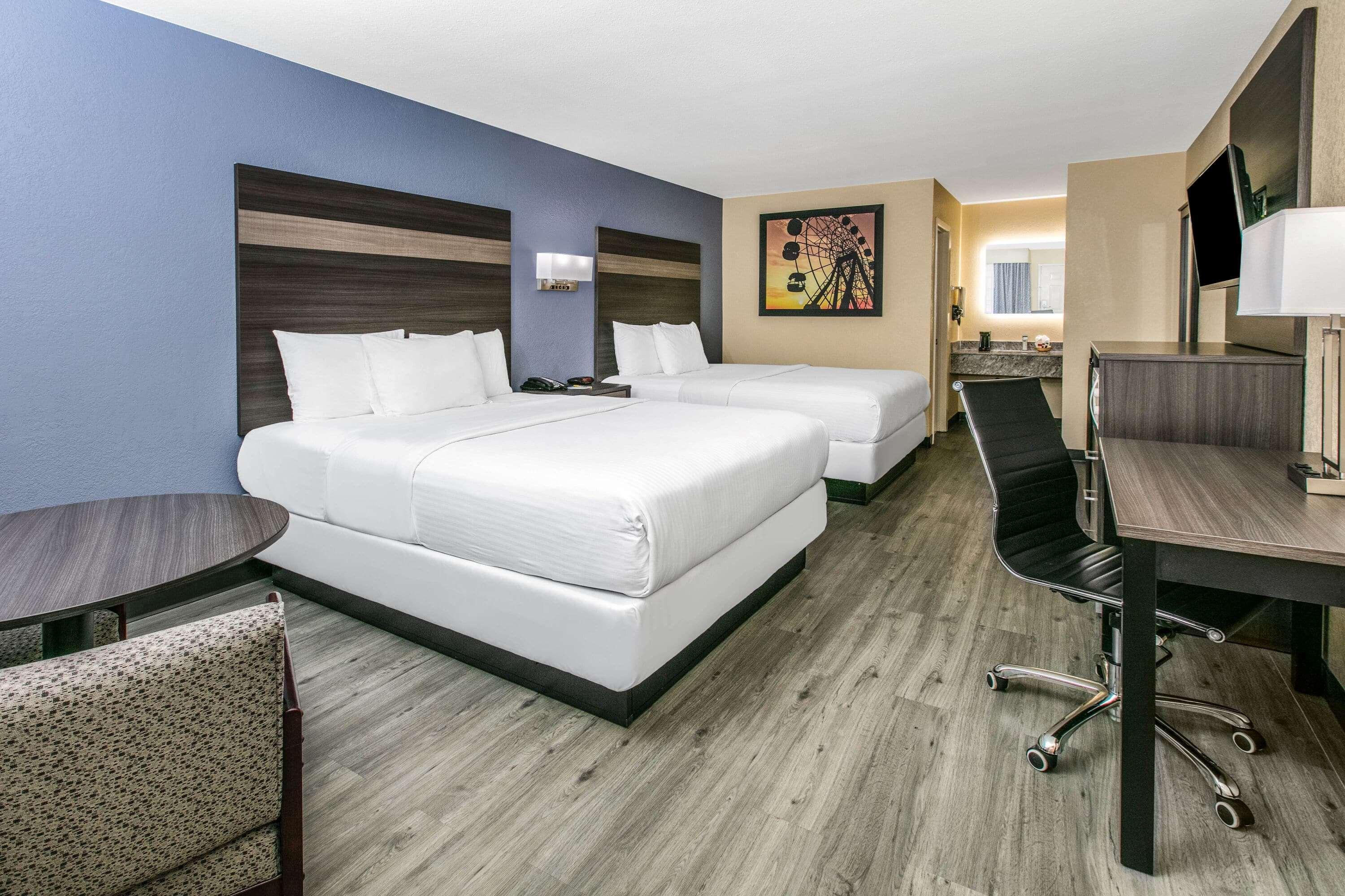 Days Inn By Wyndham Waco Near Downtown University Buitenkant foto